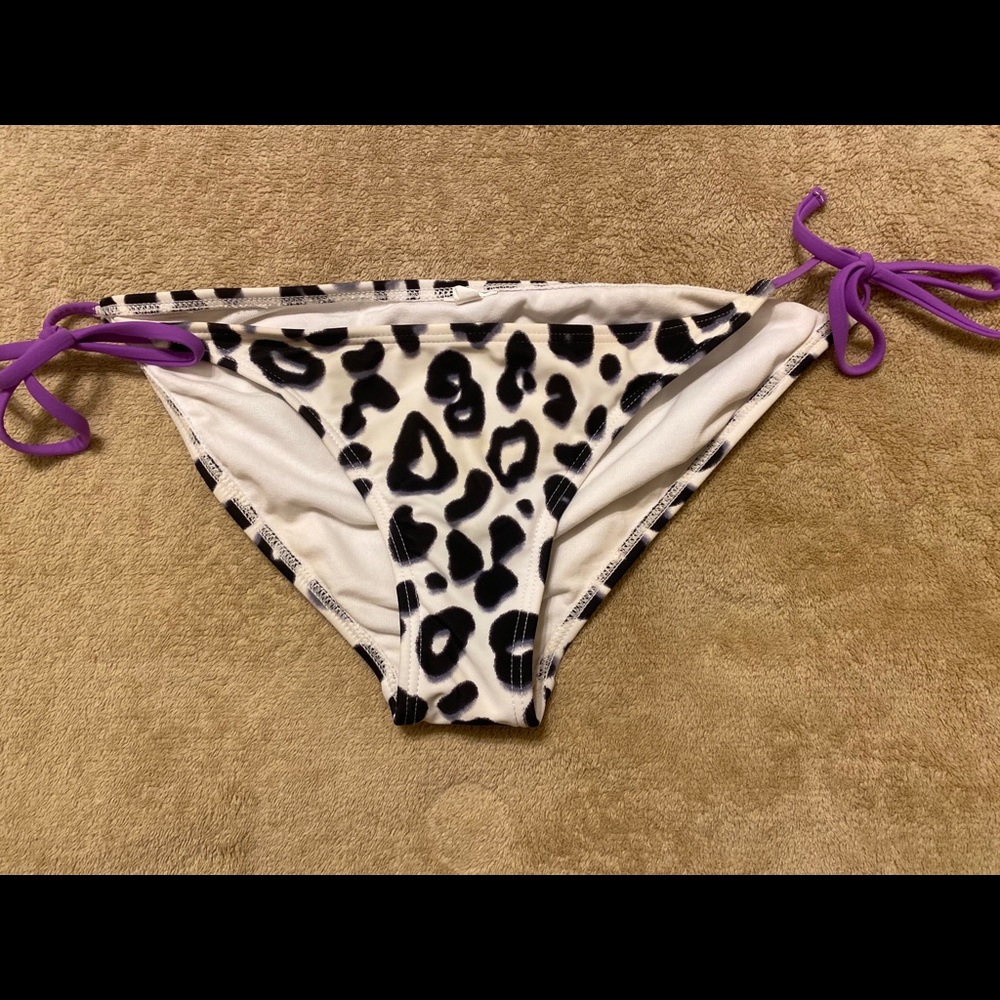 Leopard Swimsuit Bottom